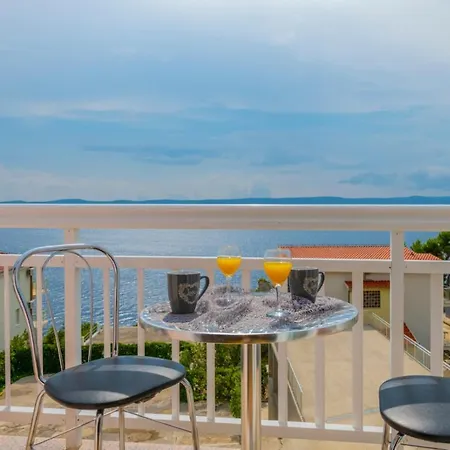 Zdravka * Lokva Rogoznica